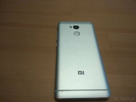 Predám smartphone Xiaomi Redmi 4 32GB biely - 5