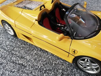 1:18 FERRARI F50 Bburago - 5