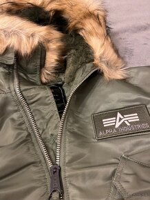 NOVA BUNDA ALPHA INDUSTRIES M - 5