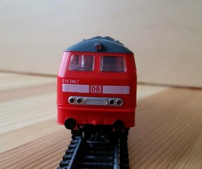 H0 cervena lokomotiva DB - 5