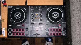 Pioneer- DDJ 200 - 5