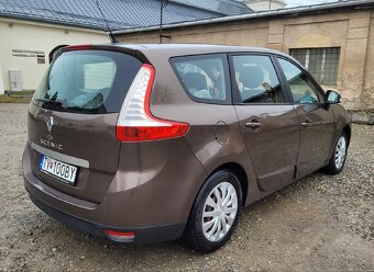 Renault Scenic 1.6 Benzín NOVÁ STK 7-miestne - 5