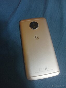 Predám Motorola moto G5s - 5