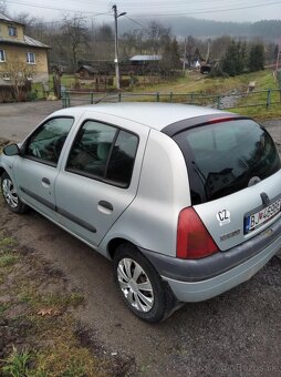 Renault Clio - 5