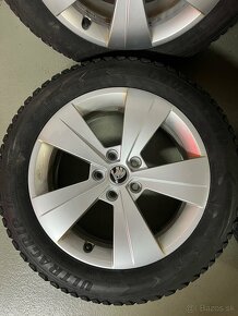 5x112 org. Skoda SuperB 215/55 r17 GoodYear UltraGrip 8mm - 5