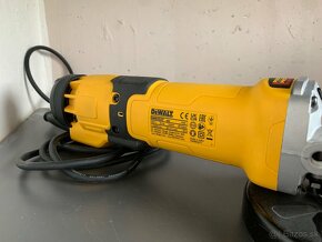 DeWALT DWE4257 - Uhlová brúska 125mm 1500w - 5