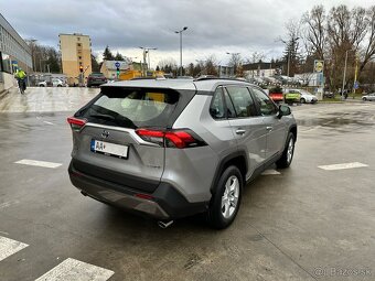 Toyota RAV4 2.5 Hybrid e-CVT Business edícia FWD - 5