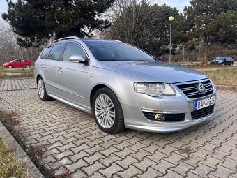 Volkswagen Passat Variant 3.2 Fsi R line - 5