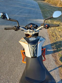 KTM Duke 690 - 5