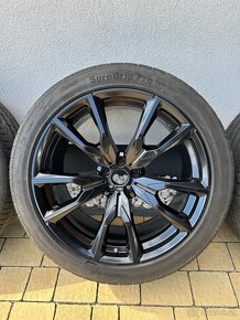 Bmw 275/40 R22 , 315/35 R22 - 5