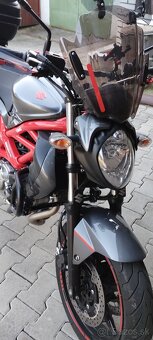 Suzuki Gladius SFV650 - 5