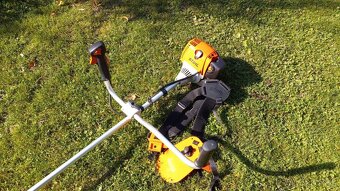 Krovinorez Stihl fs130 - 5