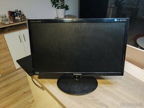 Herny notebook Asus tuf gaming f15 + Monitor + Mys - 5