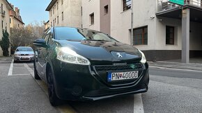 Peugeot 208 1.2  Len 102 000 km  - 5