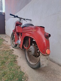 Jawa 555 - 5