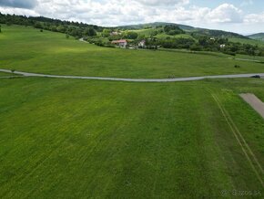 Predaj pozemku 830 m² neďaleko obce Podkriváň- časť Piešť II - 5