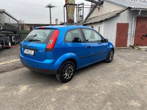 Ford Fiesta 1.4i - 5