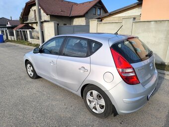 Hyundai i30 2009 1,4 80kw - 5