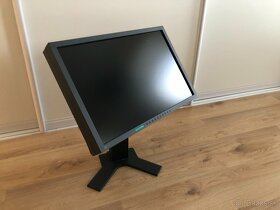 Starší profesionálny monitor Eizo Flexscan S2233W 22" - 5