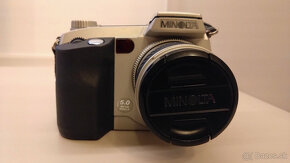 Minolta DiMAGE 7i - 5