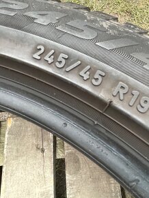 Pirelli 245/45 R19 2x=100€ - 5