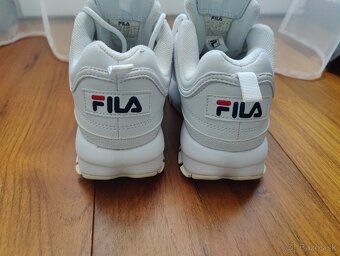 Fila 36 - 5