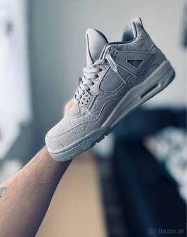 Jordan 4 kaws - 5