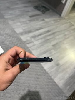 Predám plne funkčný iphone xr 128gb - 5