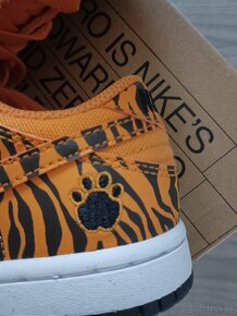 Nike Dunk Low Next Nature Tiger Stripes EU31 - 5