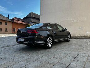 Volkswagen Passat 2.0 tdi 2018 Rline - 5