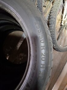 255/50r20 - 5