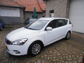 Kia Cee´d 1.6 CRDi VGT EX - 5