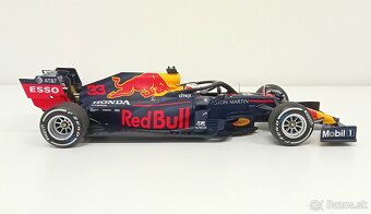 1:18 Minichamps Red Bull RB16 Verstappen 2020 - 5