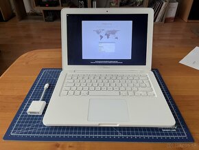 MacBook 13" (Mid-2010) Core 2 Duo - 5