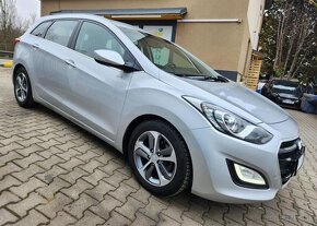 Hyundai i30 1.6-spotř.5l/100km-TOP STAV - 5