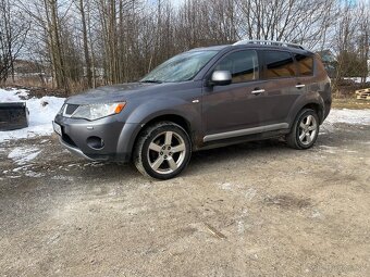 Predám Mitsubishi Outlander 2.2 diesel 4x4 - 5