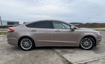 Predám Ford Mondeo Vignale hybrid - 5