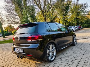 Volkswagen Golf 6 R 4x4 - 5