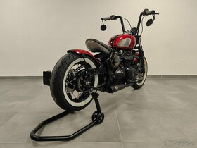 Triumph Bonneville Bobber Gold Line edition - 5