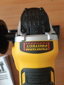 Dewalt uhlova bruska - 5