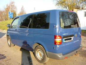 VOLKSWAGEN TRANSPORTER 2.5 TDI 8 MÍST - 5