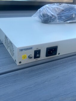 SWITCH RAISECOM ISCOM 2100 28-port POE - 5