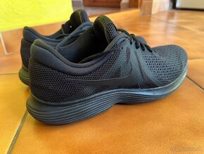 Nike Revolution 4 Black (čierna) - 5