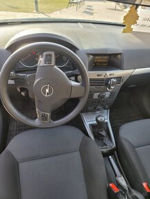 Opel Astra 1.6 - 5