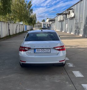 Škoda Superb 2.0 TDI SCR Style 4x4 DSG - 5