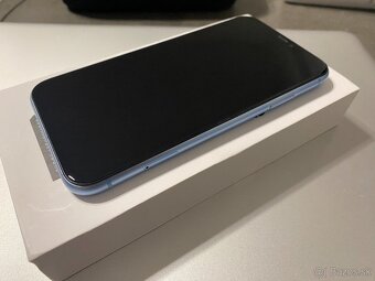 iPhone XR 64Gb Modrý - 5