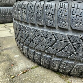 245/45 r19 pirelli - 5