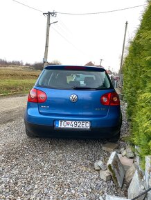 Predám modrý šíp:Volkswagen golf V 2.0 TDI - 5