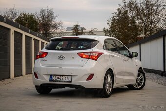 Hyundai i30 1.6i MPI DOHC CVVT Family - 5