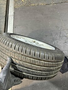 Barum Bravuris 5HM 1KS 8mm 205/55 r16 - 5